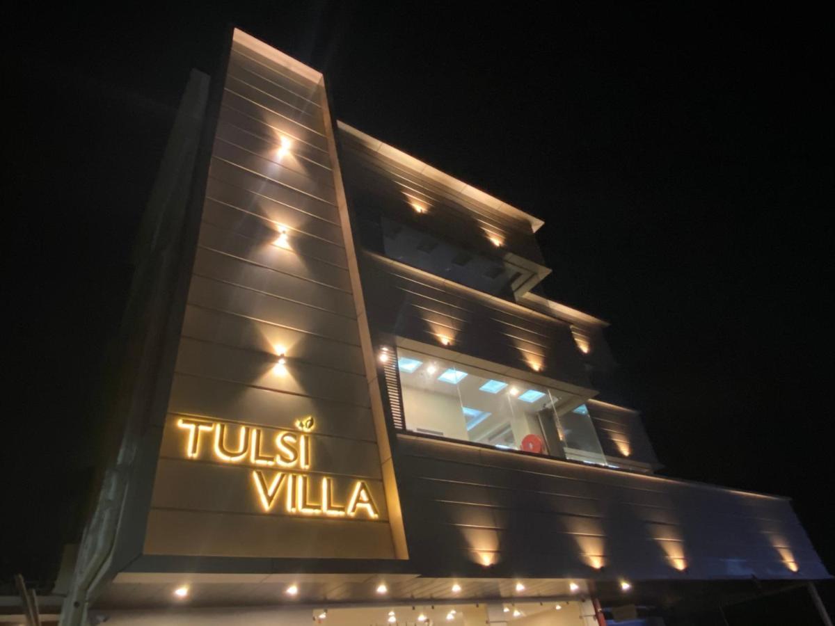 Hotel Tulsi Villa Дехрадун Экстерьер фото